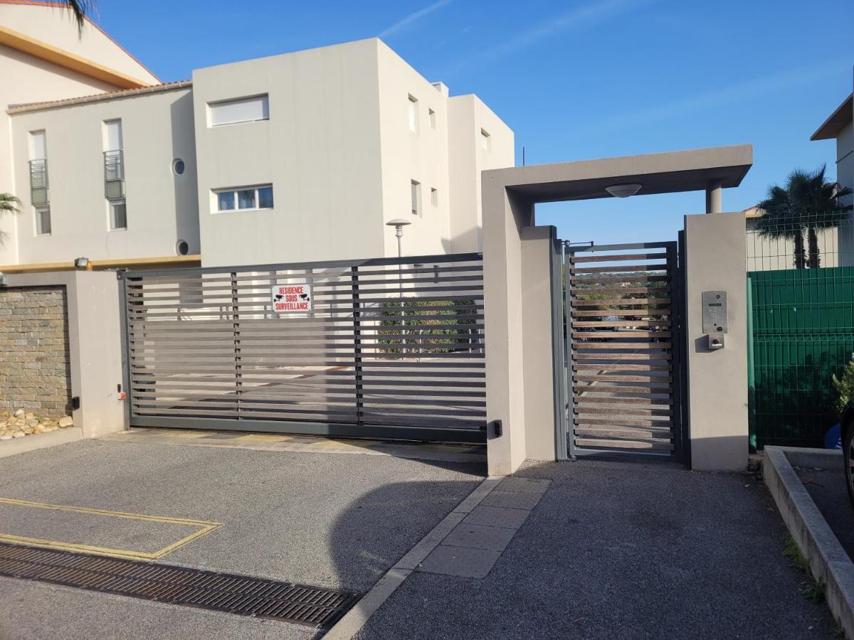 דירות Le Palmier D'Azur - Frejus Cais - Wi-Fi מראה חיצוני תמונה
